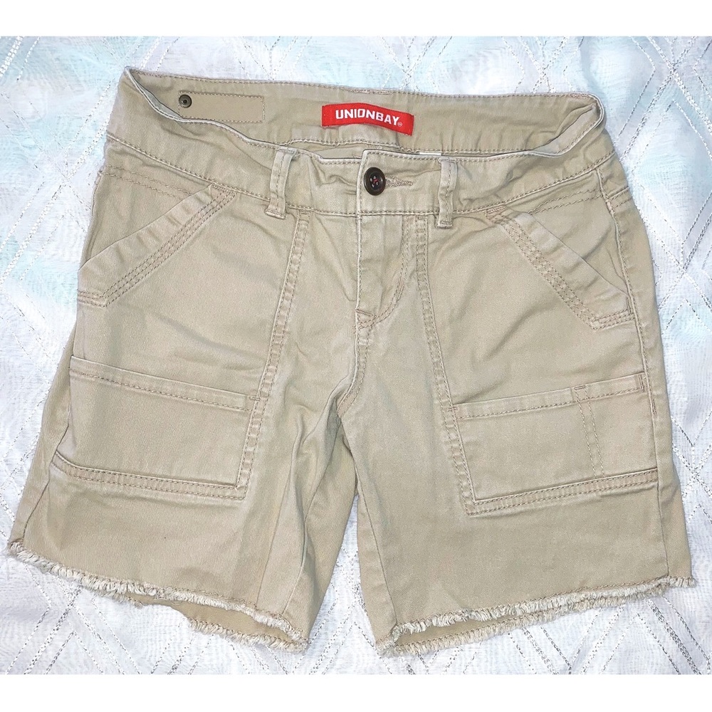 UnionBay Khaki Shorts SIZE 1